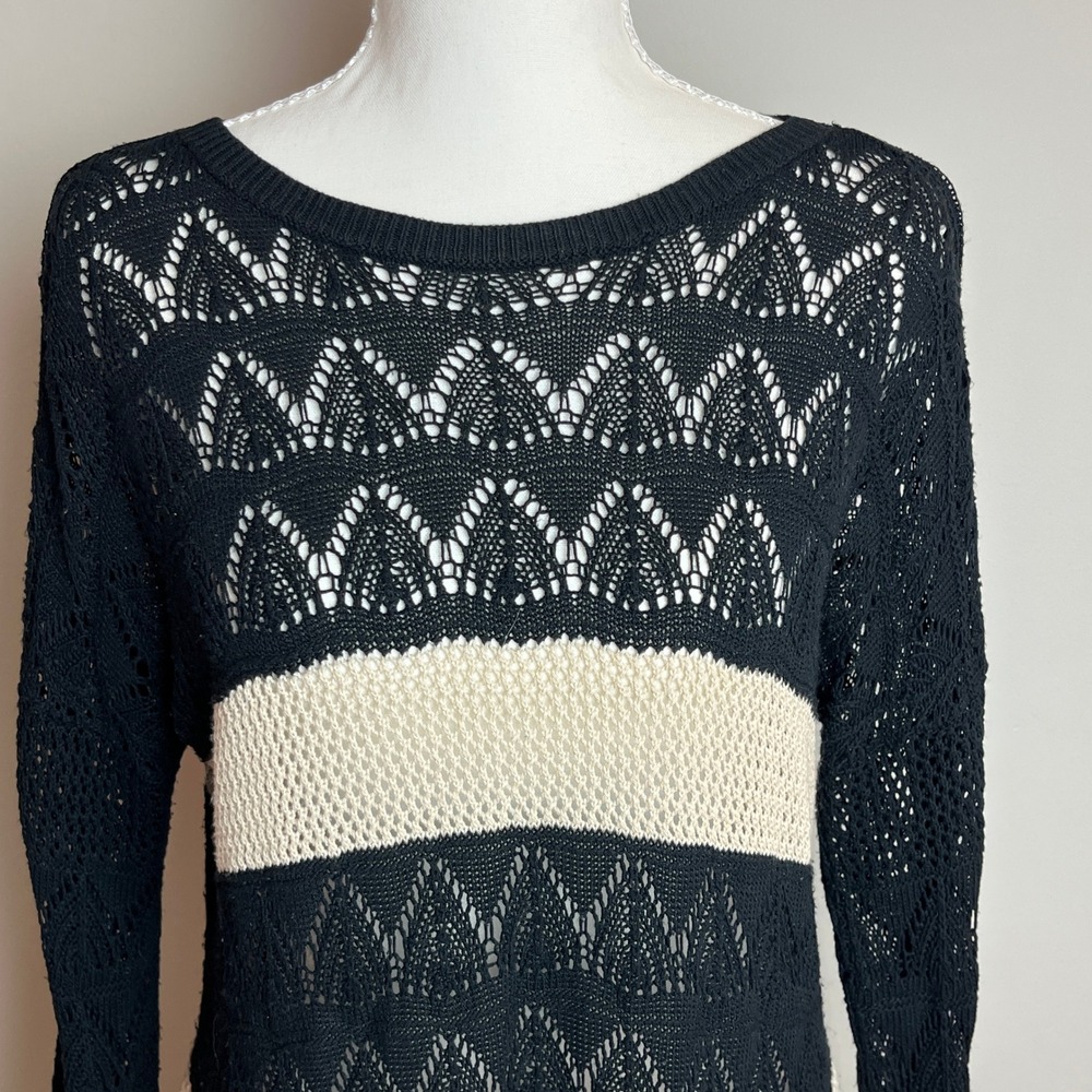 Bellissima Fashions Women Black Cream Striped Crochet Knit Sweater Size M
